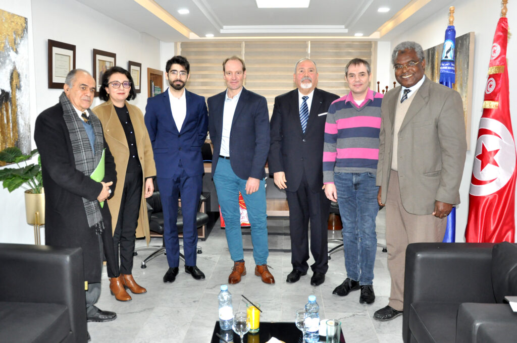 Participants au séminaire scientifique de l’UAS à Tunis
